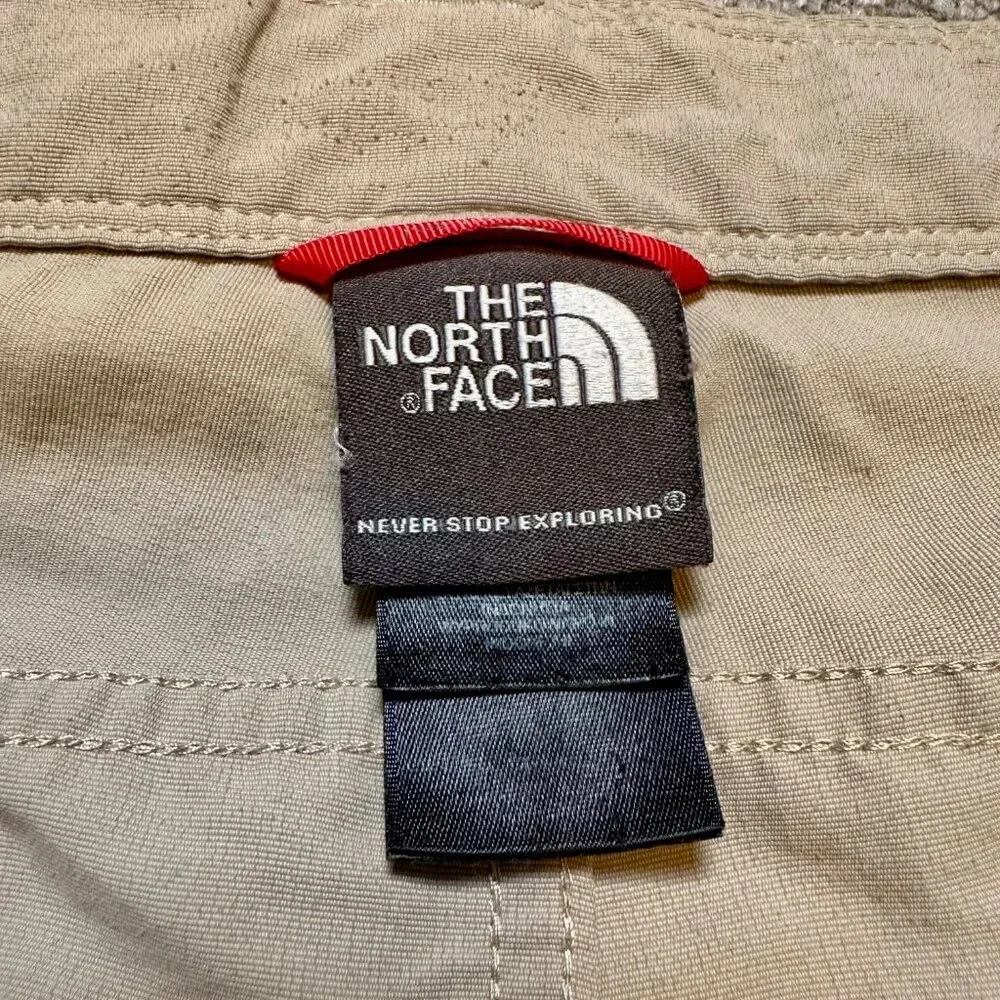 The North Face Khaki Cargo Hiking Outdoor Short in Men's 40 - Picture 2 of 6